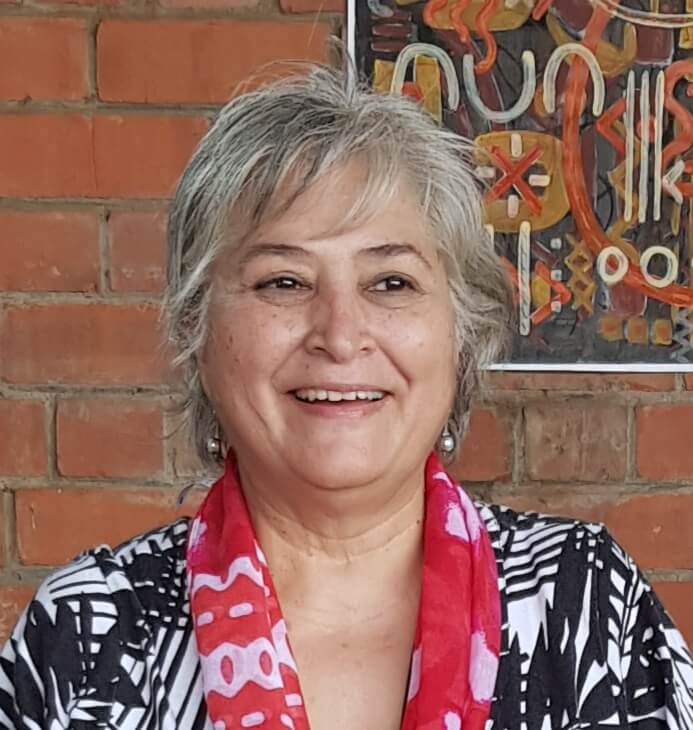 Nalini Naina Ratanje Artist and Painter in Harare Zimbabwe